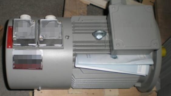 奧迪q3油箱蓋電機(jī)失靈，如何解決奧迪q3油箱蓋電機(jī)故障